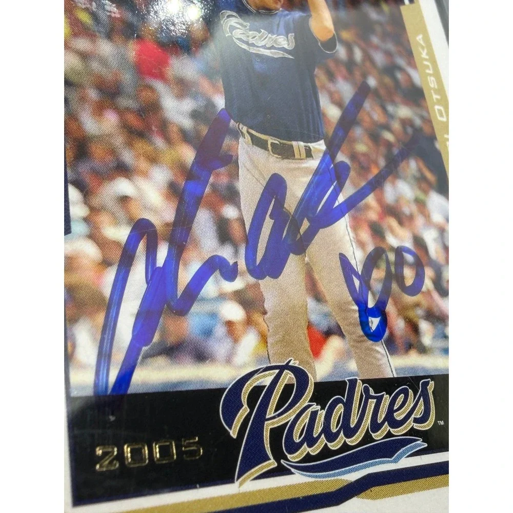Akinori Otsuka 2005 Topps San Diego Padres Signed Autograph Card 120 Blue Auto